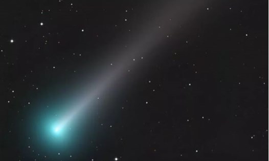 Sao chổi Leonard đạt điểm cận nhật vào ngày 3.1 sau đó sẽ không quay trở lại. Ảnh: Astrophotographer Chris Schur