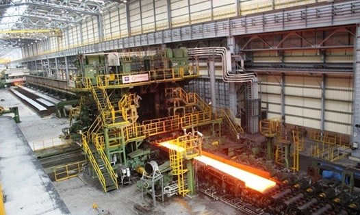 Khói nghi ngút bất thường tại nhà máy của Công ty Formosa Hà Tĩnh