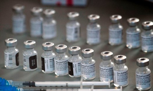 Vaccine COVID-19 Pfizer-BioNTech. Ảnh: AFP