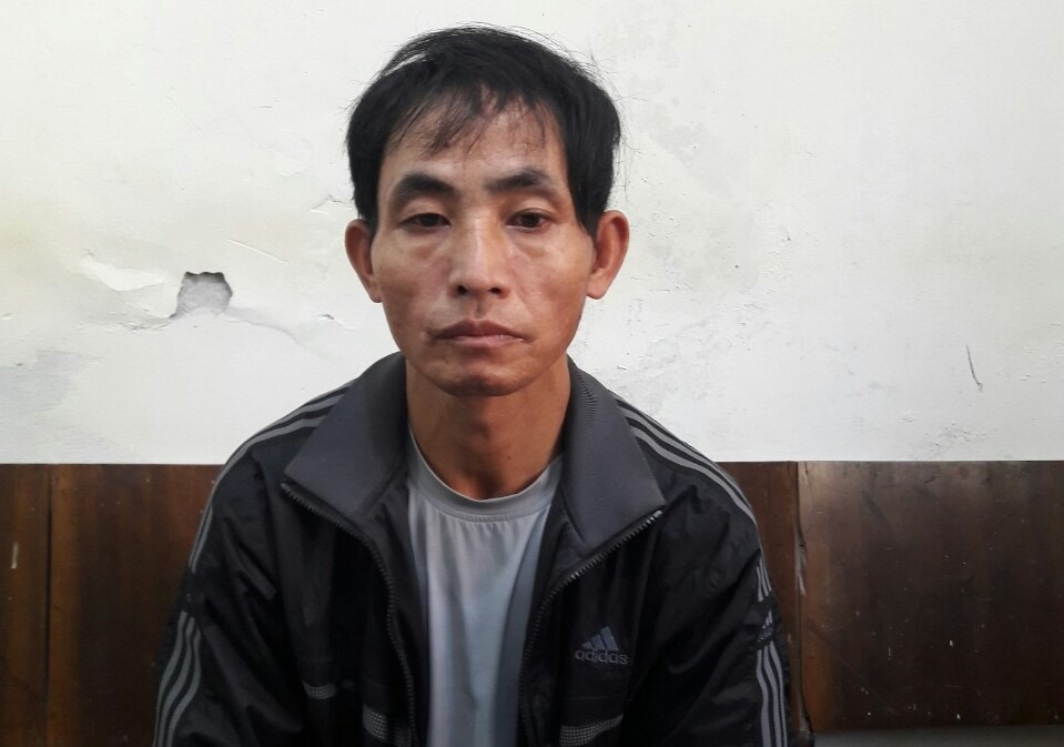 Đối tượng Hờ A Chứ tại cơ quan Công an. Ảnh: Minh Phượng.