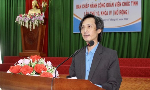 Ông Võ Hữu Hải - Chủ tịch Công đoàn Viên chức tỉnh Gia Lai - phát biểu tại hội nghị. Ảnh: T.T