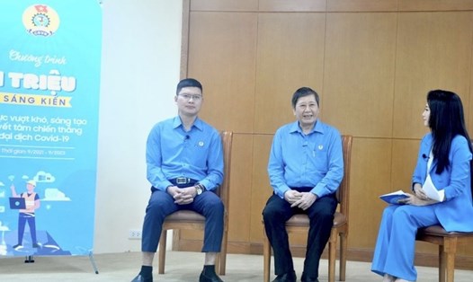 Ông Trần Thanh Hải - Phó Chủ tịch Thường trực Tổng Liên đoàn Lao động Việt Nam (giữa) - trao đổi tại buổi toạ đàm. Ảnh: Quế Chi