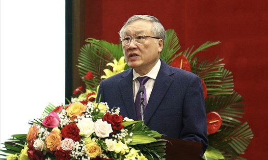 Chánh án TAND Tối cao Nguyễn Hoà Bình phát biểu tại Hội nghị sáng 9.1. Ảnh: D.T