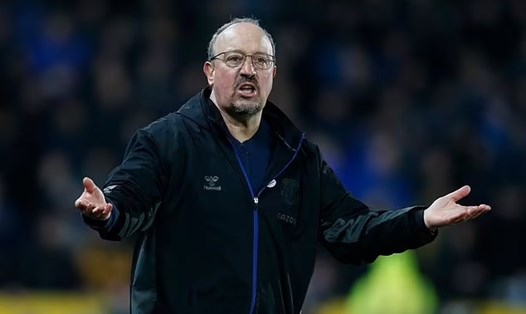Benitez không thể cứu vãn nổi tình hình của Everton. Ảnh: AFP