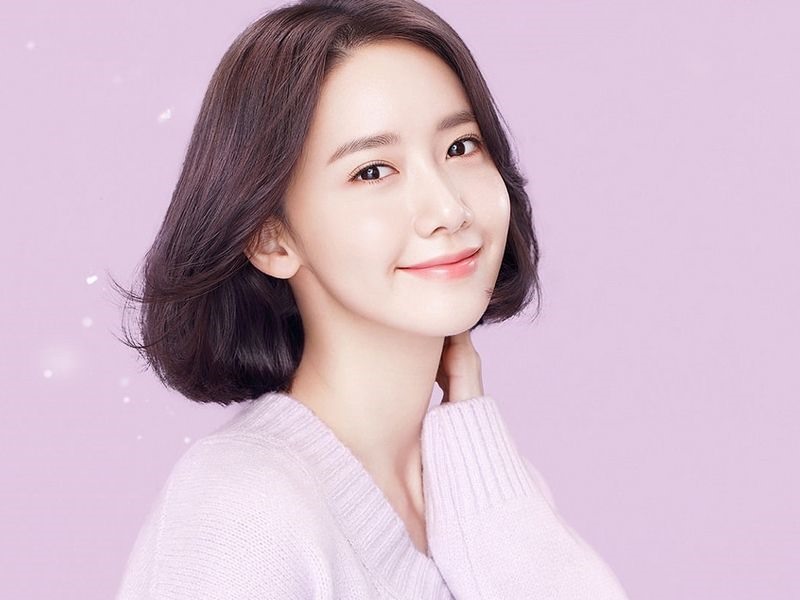 Chăm sóc đúng cách sẽ giúp làn da của chị em luôn mịn màng, sáng khoẻ. Ảnh: Xinhua