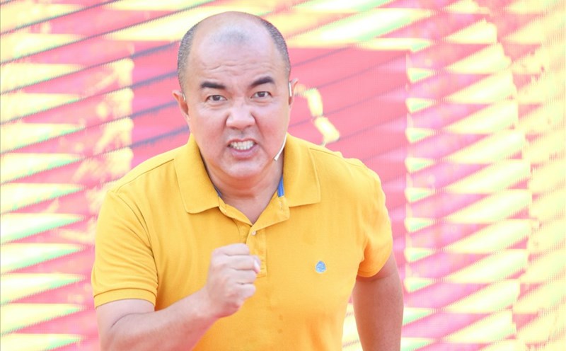 Quốc Thuận bất ngờ trước khả năng chơi đoán từ của Kyo York