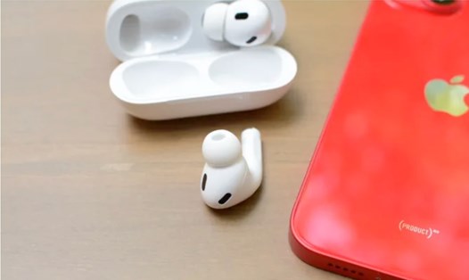 Các dòng tai nghe Airpods và phụ kiện cho máy tính Mac sẽ sớm được trang bị USB-C. Ảnh chụp màn hình