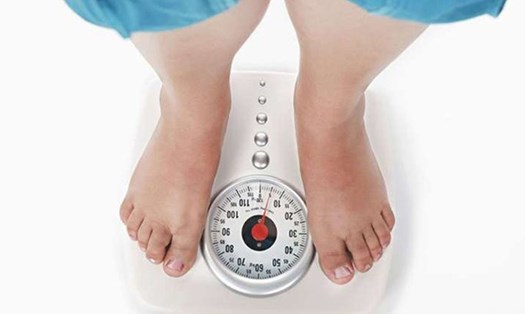 Nhiều lý do dẫn đến tăng cân dù ăn uống điều độ. Ảnh minh hoạ