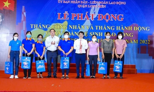 Liên đoàn Lao động quận Long Biên có nhiều hoạt động chăm lo cho đoàn viên, người lao động trong Tháng công nhân năm 2022. Ảnh: CĐQ