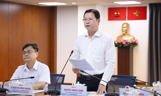 Ông Nguyễn Hoàng Hưng - Phó Trưởng Ban thi đua khen thưởng TPHCM.  Ảnh: Linh Nhi