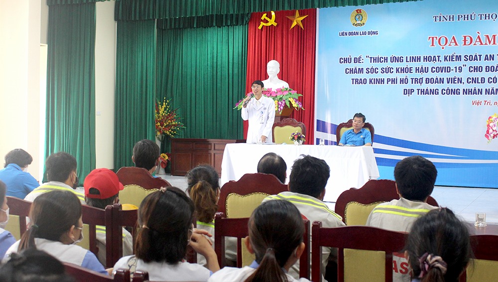 Liên đoàn Lao động tỉnh Phú Thọ phối hợp với Sở Y tế tổ chức tọa đàm hướng dẫn chăm sóc sức khỏe cho đoàn viên, công nhân lao động tại Khu công nghiệp Thụy Vân, TP Việt Trì.