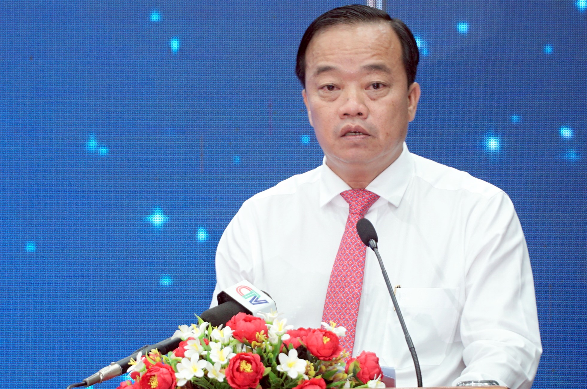 Chủ tịch UBND tỉnh Cà Mau Huỳnh Quốc Việt đánh giá cao sự đóng góp của doanh nghiệp. Ảnh: Nhật Hồ