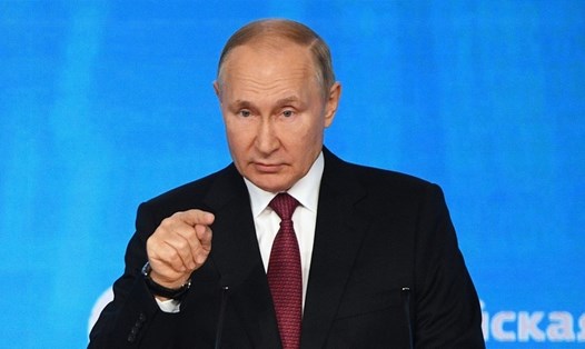 Tổng thống Nga Vladimir Putin bày cách cách cung cấp khí đốt cho EU. Ảnh: Spuntik