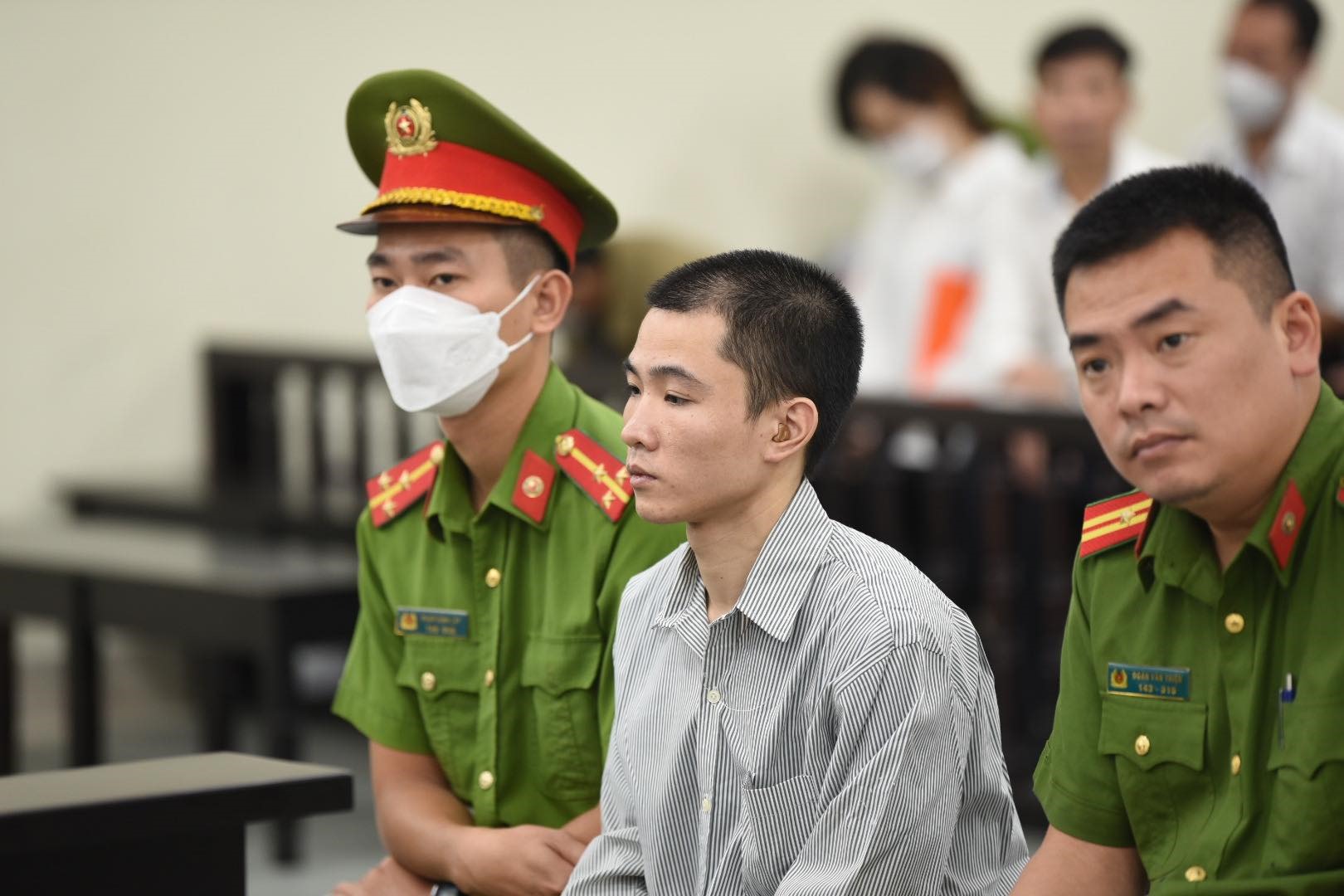 Tuyên tử hình kẻ đóng đinh vào đầu bé gái 3 tuổi gây tử vong