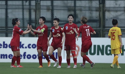 Phong Phú Hà Nam cải thiện vị trí tại Giải nữ vô địch quốc gia - Cúp Thái Sơn Bắc 2022 sau chiến thắng tại vòng 10. Ảnh: VFF