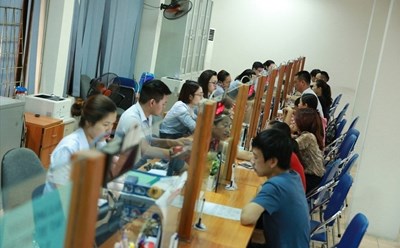 Cán bộ, công chức, viên chức rất mong chờ được tăng lương.