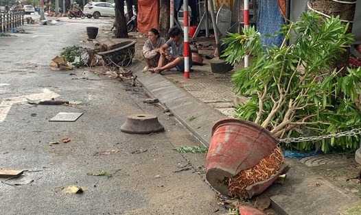 Đường phố Đà Nẵng hoang tàn sau trận mưa lũ lịch sử