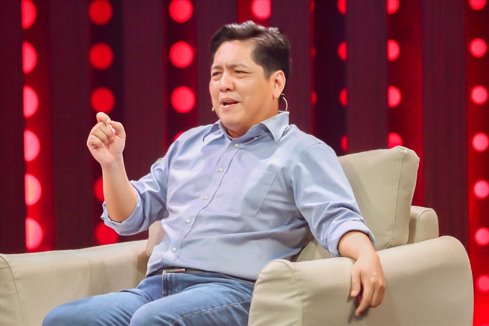 Đức Thịnh tranh luận về vấn đề dạy con. Ảnh: CTCC.