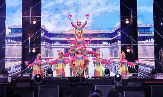Biểu diễn nghệ thuật tại Lễ hội Du lịch-Văn hoá Việt Nam tại Hàn Quốc năm 2022