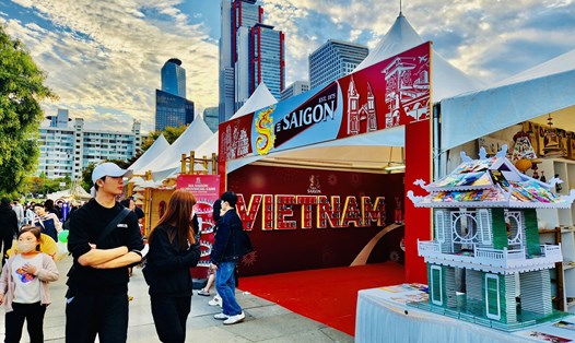 Gian hàng Bia Saigon của SABECO tại lễ hội Du lịch-Văn hoá Việt Nam tại Hàn Quốc năm 2022