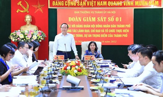 Chủ tịch HĐND thành phố Hà Nội Nguyễn Ngọc Tuấn phát biểu tại buổi làm việc.