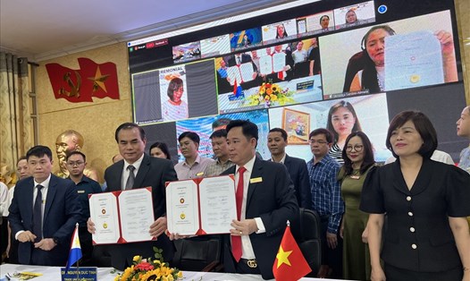 Lễ ký kết thoả thuận giữa Trường Đại học Công đoàn và Trường Đại học Bách khoa Philippines. Ảnh: Hải Anh