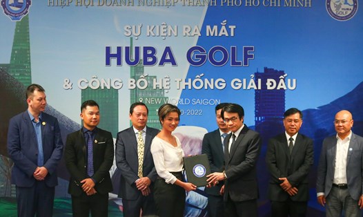 Ban điều hành Golf HUBA ra mắt và sẽ tổ chức một loạt các giải đấu lớn trong thời gian tới. Ảnh: A.Q
