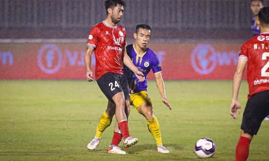 TPHCM chủ động chơi tấn công trước Hà Nội FC. Ảnh: Thanh Vũ