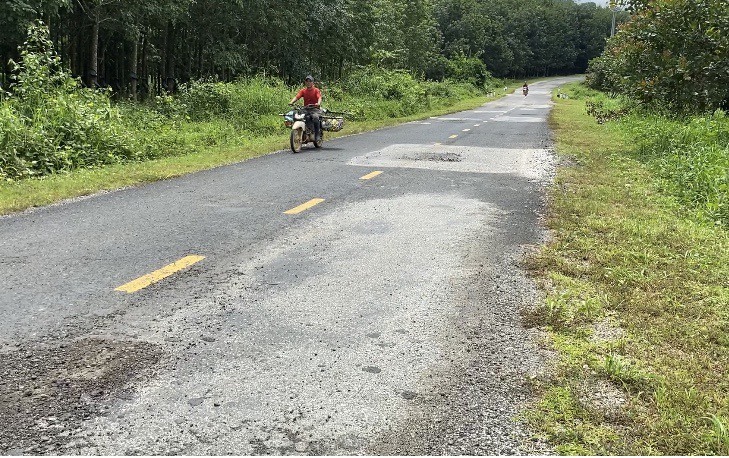 Quốc lộ 14C qua Kon Tum