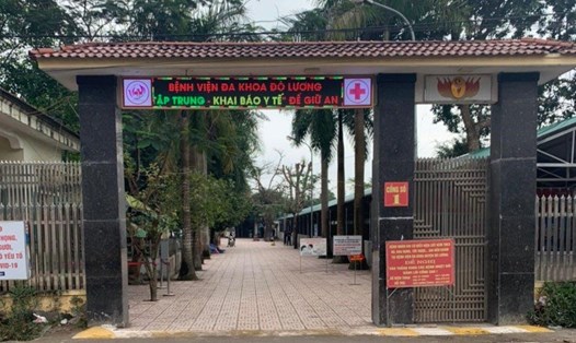 Bệnh viện đa khoa huyện Đô Lương, nơi xảy ra vụ việc. Ảnh: Tuấn Anh