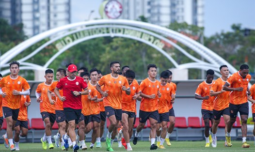 TPHCM gặp khó trong cuộc đua trụ hạng ở V.League 2022. Ảnh: Thanh Vũ