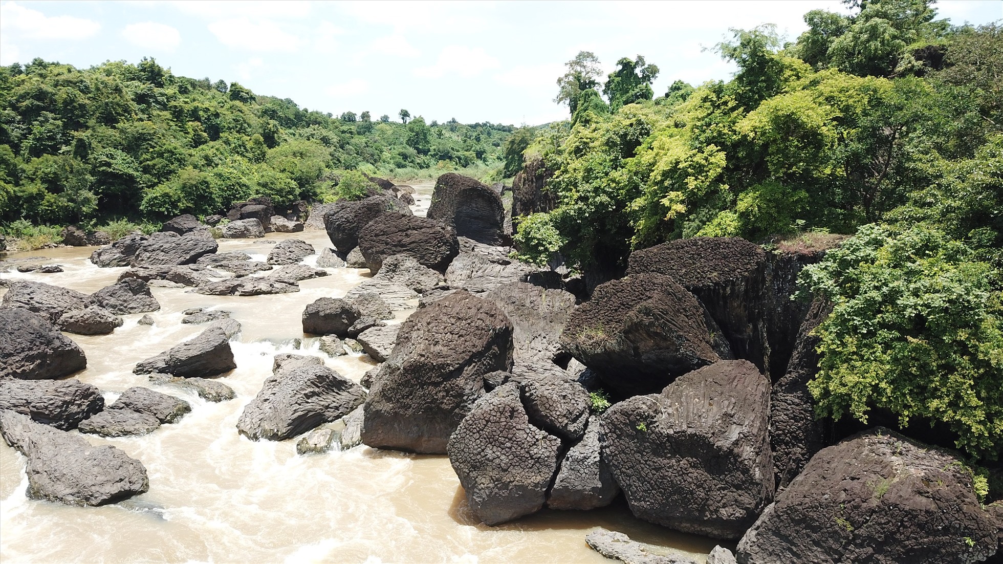 Tỉnh Đắk Nông xác định quy hoạch sử dụng đất trong thời gian tới phải gắn với ba trụ cột là phát triển nông nghiệp công nghệ cao, du lịch và khai thác khoảng sản. Ảnh: Phan Tuấn