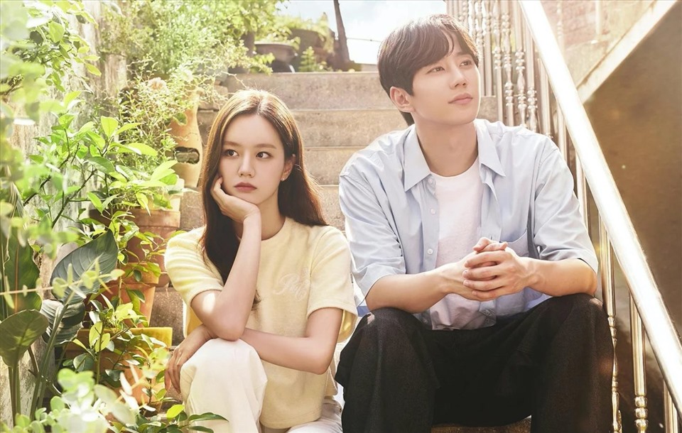 Phim mới của Hyeri, Lee Jun Young có nội dung nhân văn. Ảnh: Poster MBC.
