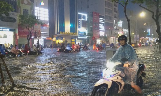 Đà Nẵng cảnh báo người dân về mưa lớn cục bộ, đề phòng ứng phó. Ảnh: TT