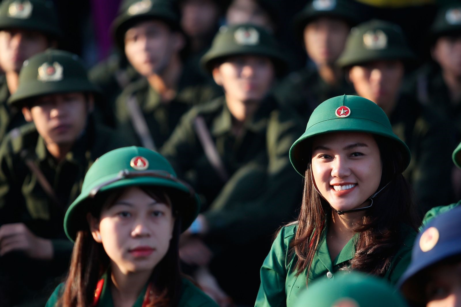 Công dân nữ có phải đi nghĩa vụ quân sự không?