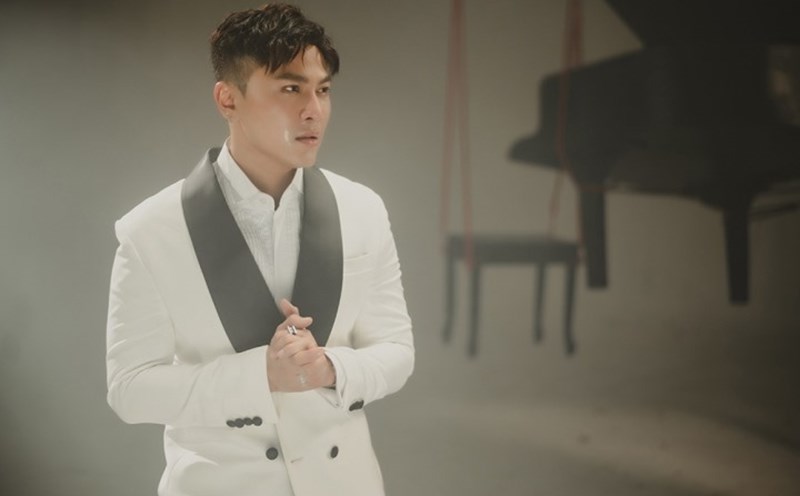Mai Tiến Dũng ra MV mới. Ảnh: NSCC.