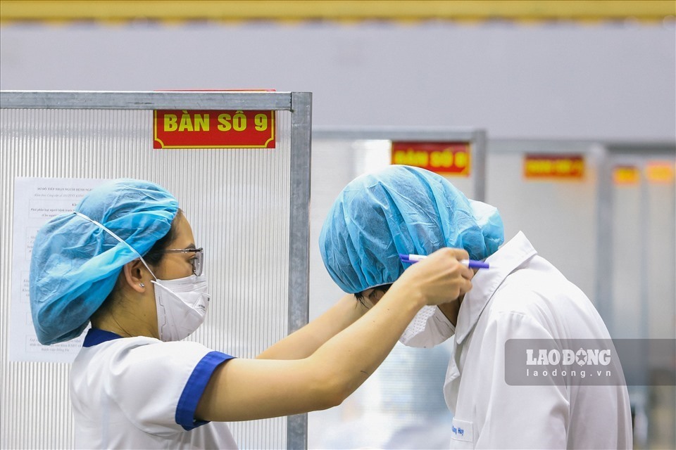 Tăng lương cơ sở từ 1.1.2023 có được không? Ảnh: LĐO