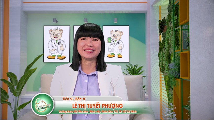 Bác sĩ tư vấn về những biến chứng nguy hiểm của bệnh gan cần phải đề phòng. Ảnh: CTCC.