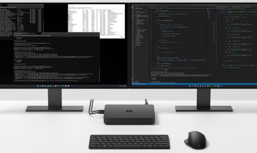 Máy tính cỡ nhỏ Window Dev Kit 2023 của Microsoft. Ảnh: Microsoft