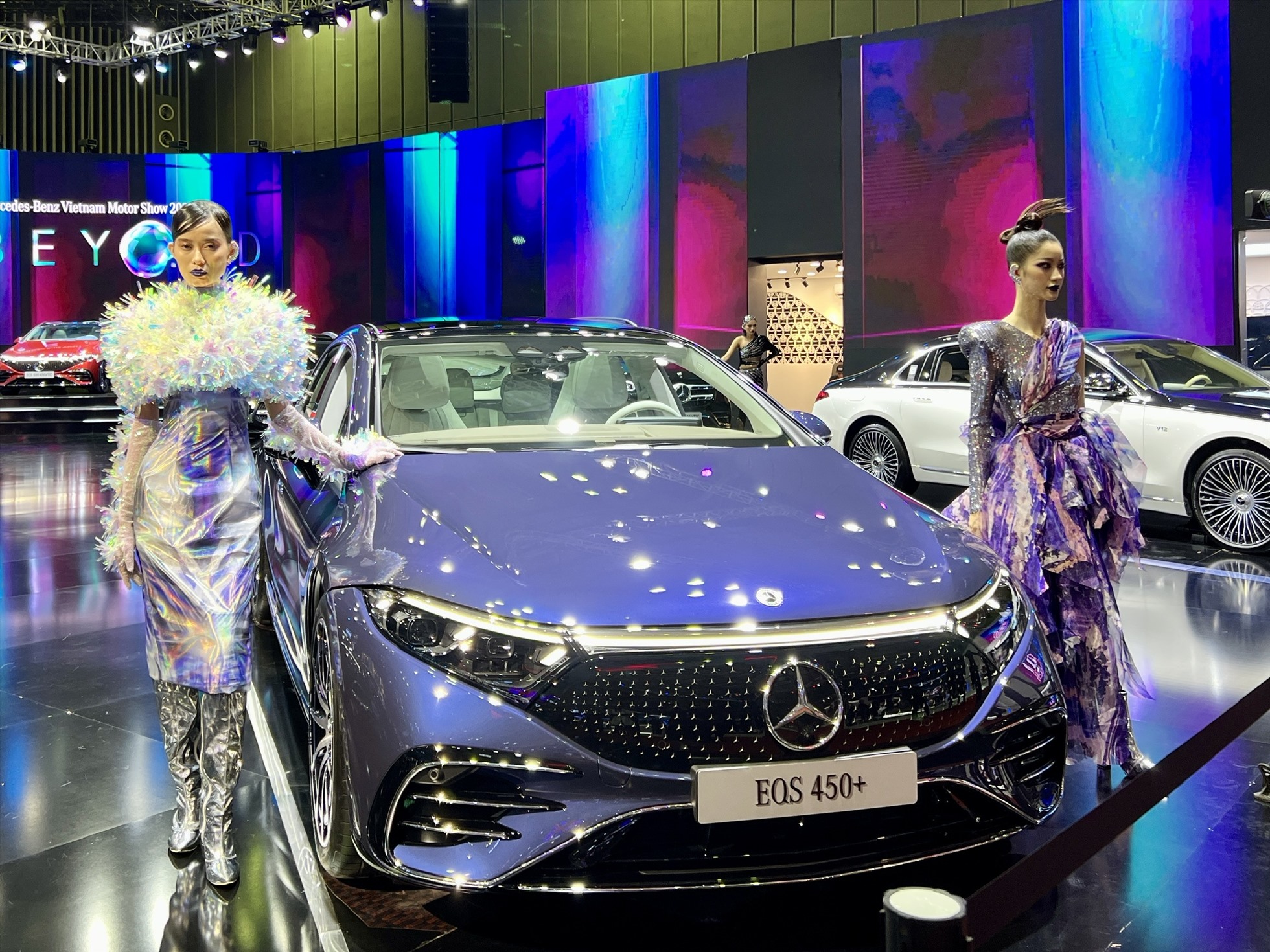 Xe điện hạng sang Mercedes-Benz EQS giá từ 4,8 tỉ đồng ra mắt tại Việt Nam