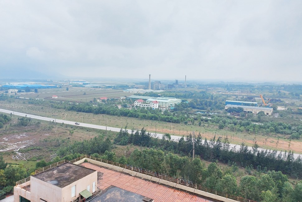 Một góc Khu Kinh tế Vũng Áng (Hà Tĩnh) - nơi có nhiều dự án chậm tiến độ bị xử lý trong thời gian qua. Ảnh: Trần Tuấn.