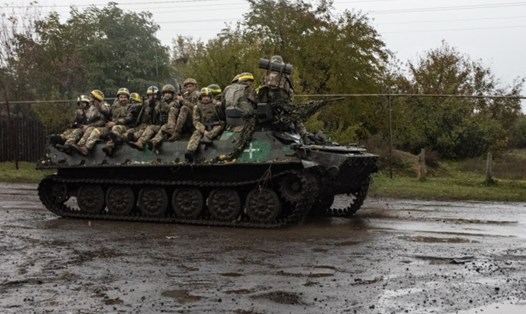 Quân nhân Ukraina gần Borivske, tỉnh Kharkiv, ngày 23.10.2022. Ảnh: AFP