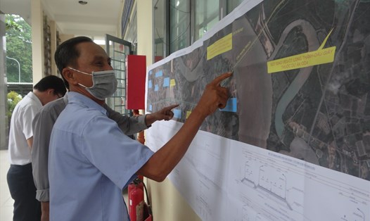 Lấy ý kiến hơn 300 hộ dân xã Phú Thạnh huyện Nhơn Trạch về việc triển khai thực hiện dự án thành phần 3 - dự án Vành đai 3 TPHCM. Ảnh: Xuân Mai