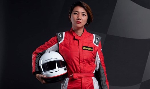 Nguyễn Gia Bảo đại diện cho Việt Nam tham dự giải đua xe thể thao danh tiếng FIA Motosports Games 2022. Ảnh: NVCC