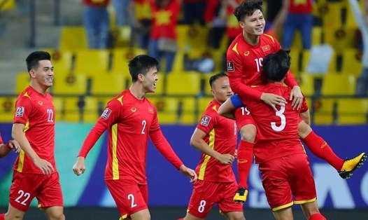 Nếu không được câu lạc bộ Pau FC đồng ý cho tham dự AFF Cup 2022, tiền vệ Quang Hải sẽ gặp bất lợi trong cuộc đua đến danh hiệu Quả bóng vàng Việt Nam 2022. Ảnh: AFC