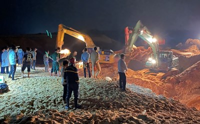 Hiện trường tìm kiếm các nạn nhân tối 15.10. Ảnh: DT