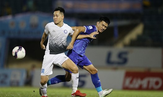 Sanna Khánh Hòa và Quảng Nam đua tranh suất thăng hạng V.League 1. Ảnh: VPF