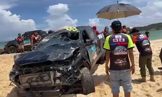 Một xe tai nạn tại Giải đua xe địa hình Nha Trang.
