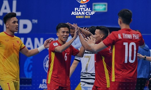 Tuyển futsal Việt Nam sẽ thi đấu vòng tứ kết giải futsal Châu Á vào ngày 4.10. Ảnh: AFC