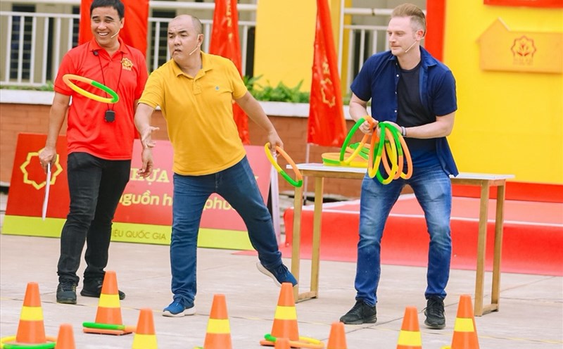 Chinh phục thần tượng: Châu Gia Kiệt tiết lộ lí do giúp đỡ Quang Hà